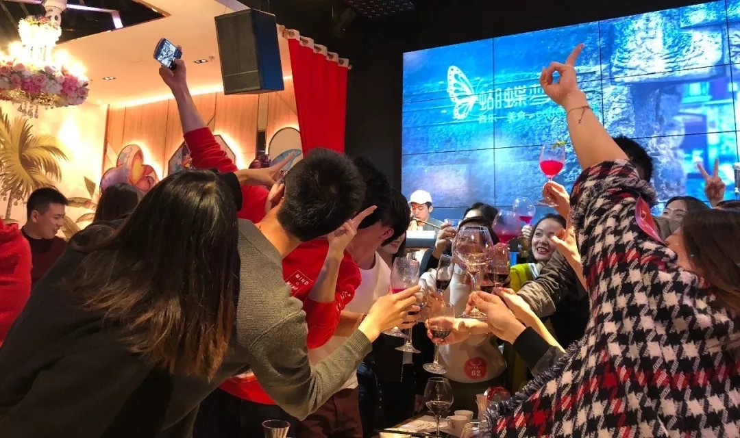 雄松華章“友情歲月，無聚不歡”2019屆狂歡派對