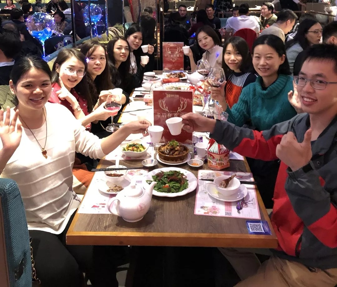 雄松華章“友情歲月，無聚不歡”2019屆狂歡派對